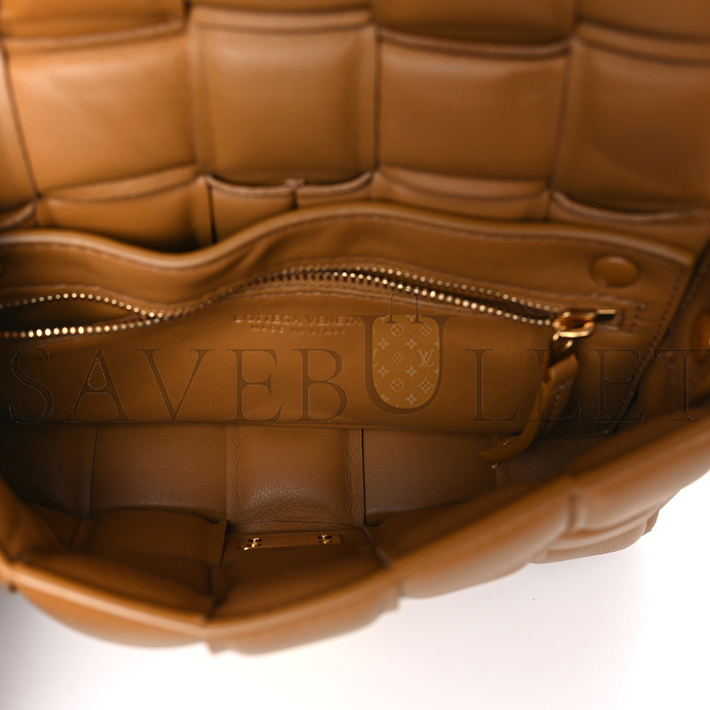 BOTTEGA VENETA NAPPA MAXI INTRECCIO PADDED CASSETTE CROSSBODY BAG CARAMEL  (26*18*8cm)